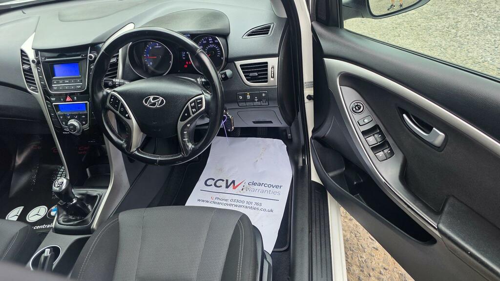 Hyundai I30 1.6 Crdi Active Euro 5 White #21
