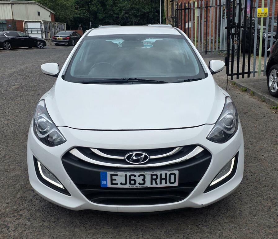 Hyundai I30 Edition White #2