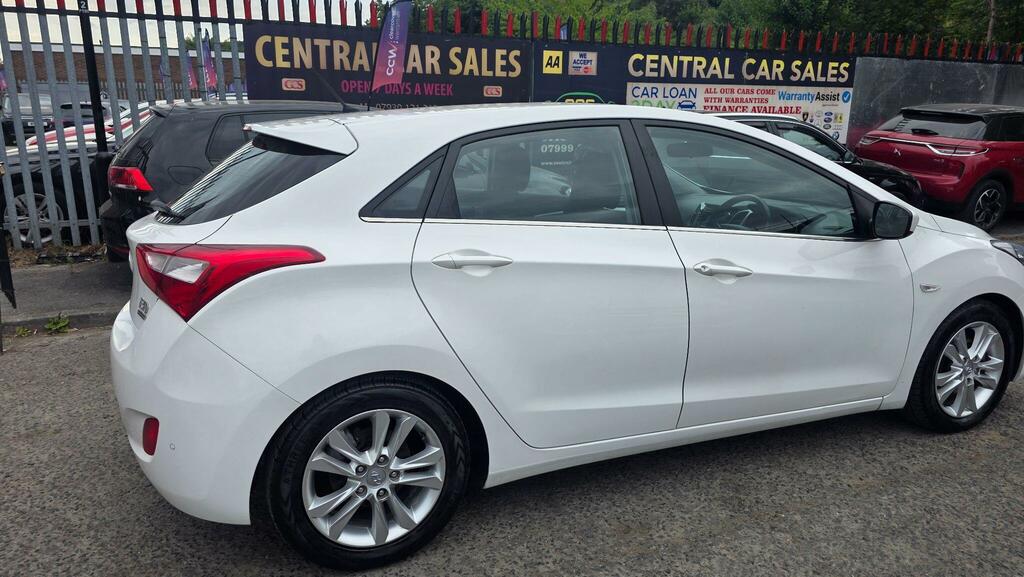 Hyundai I30 1.6 Crdi Active Euro 5 White #9