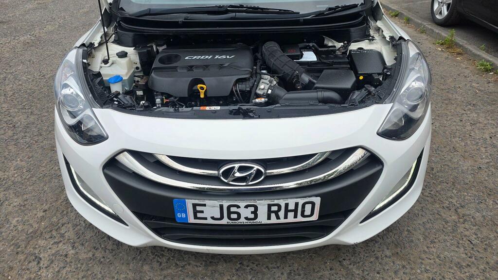 Hyundai I30 1.6 Crdi Active Euro 5 White #46
