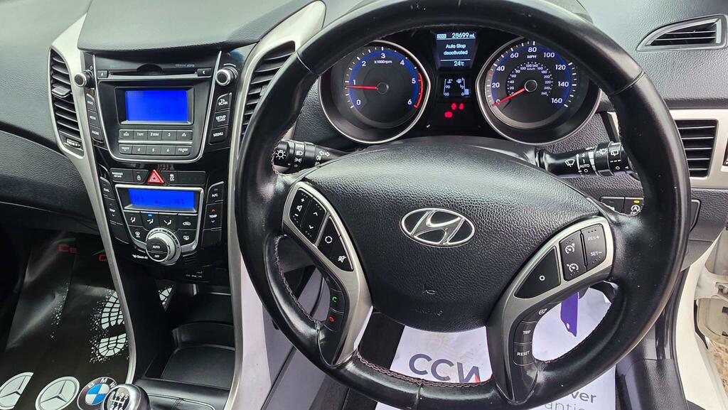 Hyundai I30 1.6 Crdi Active Euro 5 White #26