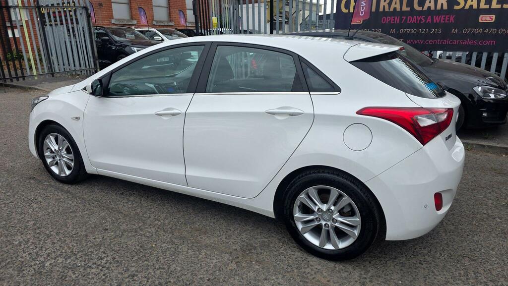 Hyundai I30 1.6 Crdi Active Euro 5 White #13