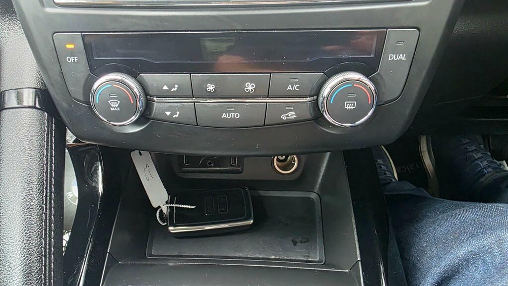Renault Kadjar 1.5 Dci Signature S Nav Edc Hatchback Red #32