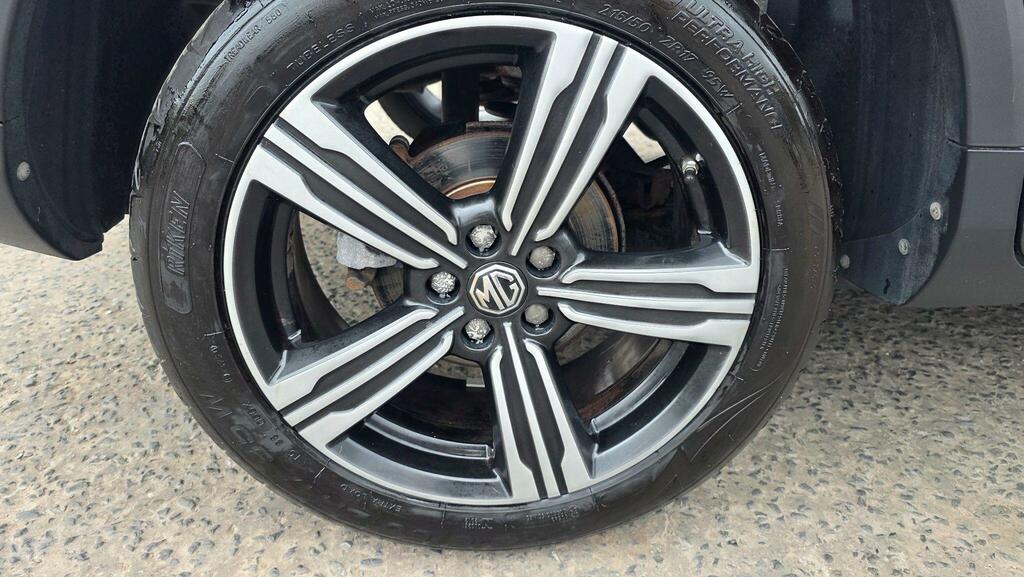 MG ZS 1.0T Gdi Exclusive Dct White #45