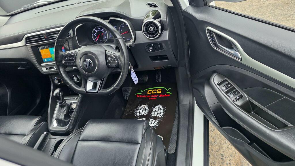 MG ZS 1.0T Gdi Exclusive Dct White #25