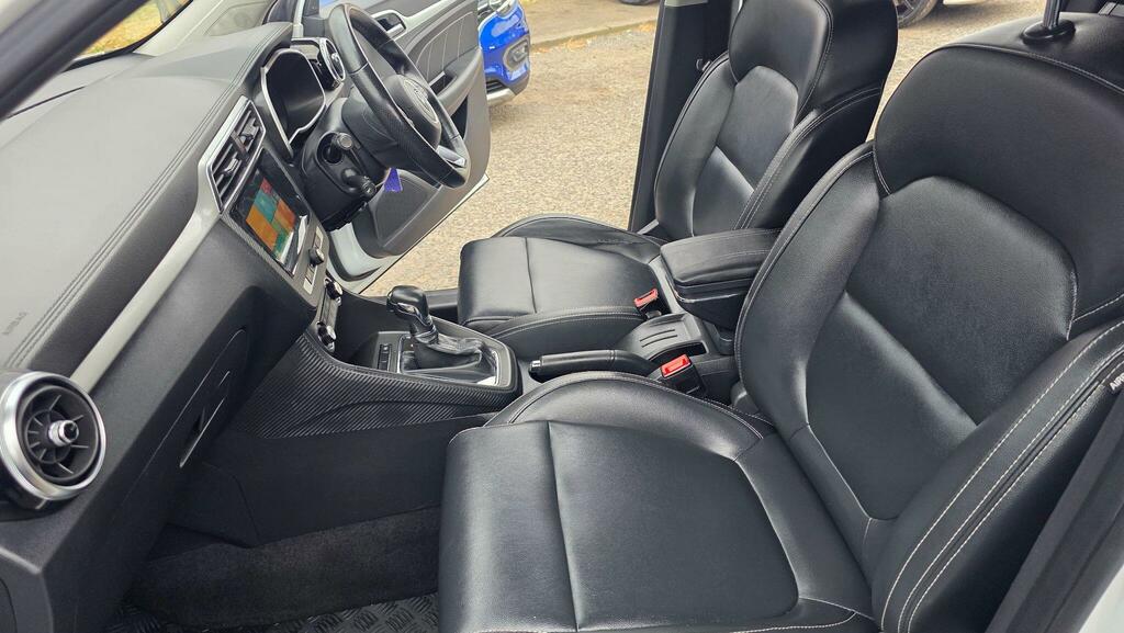 MG ZS 1.0T Gdi Exclusive Dct White #37