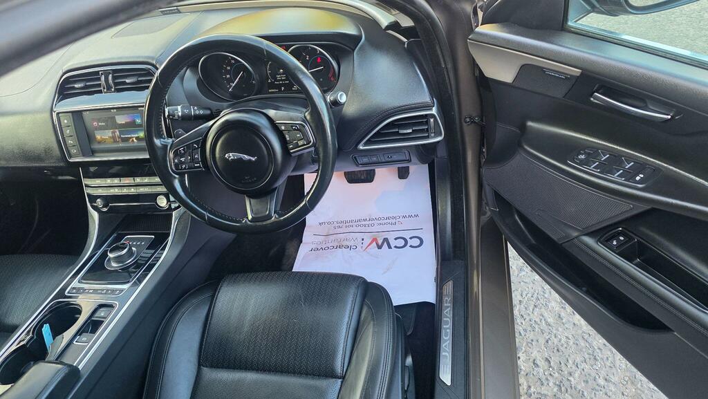 Jaguar XE R-sport Black #22