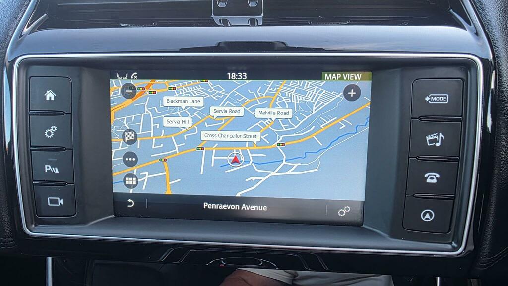 Jaguar XE R-sport Black #38