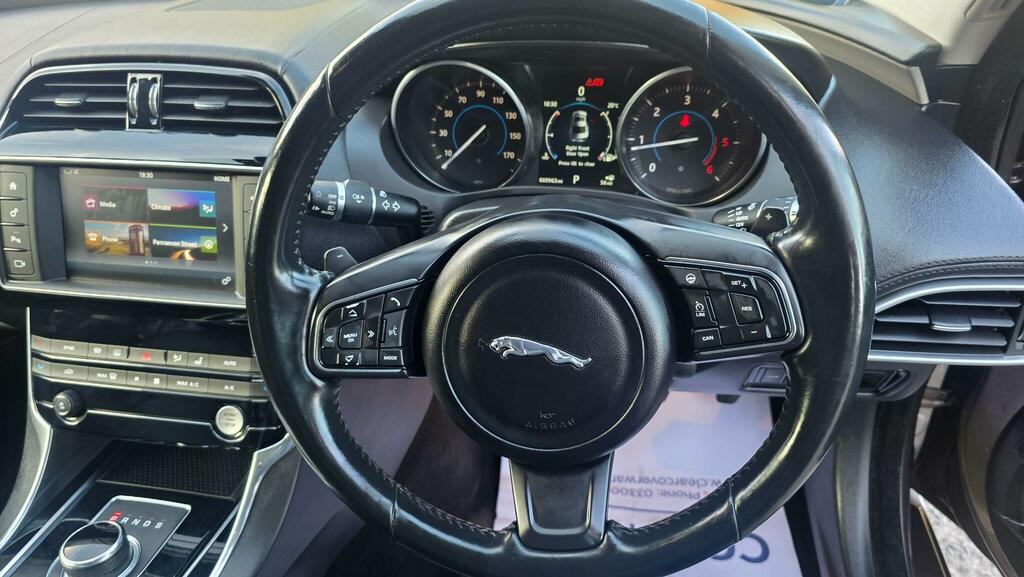 Jaguar XE R-sport Black #26