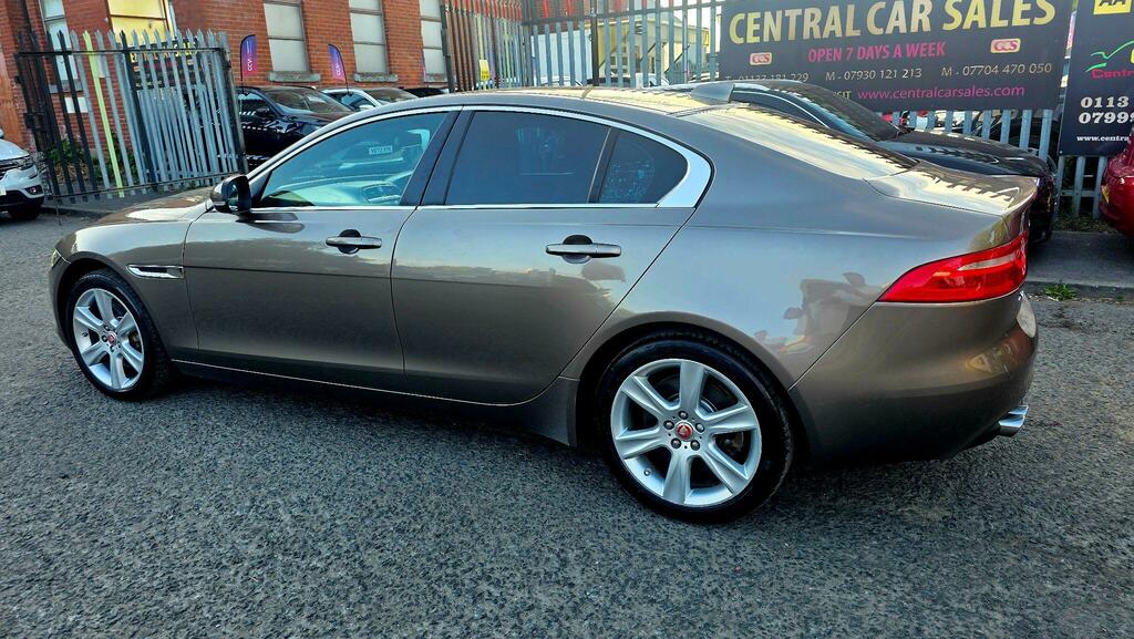 Jaguar XE R-sport Black #13