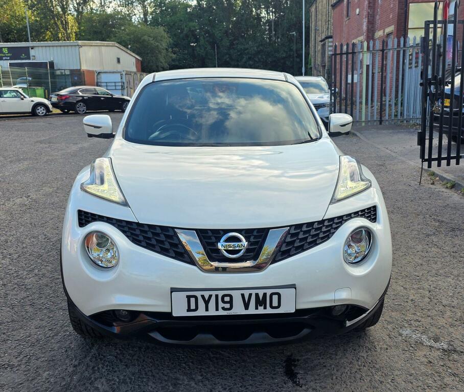 Nissan Juke Tekna White #3