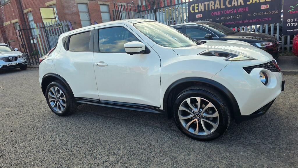Nissan Juke Tekna White #4