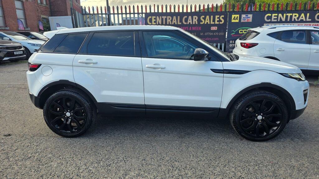 Land Rover Range Rover Evoque Se Tech White #6