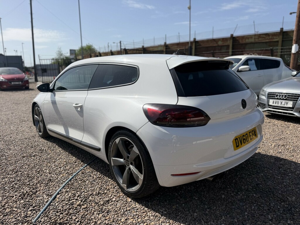 Volkswagen Scirocco Hatchback 2.0 Tdi Gt 2010 White #3