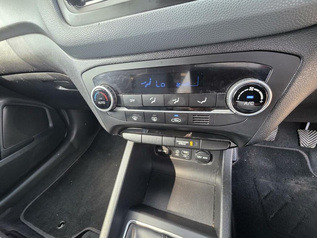 Hyundai I20 1.2 Active Hatchback Blue #14