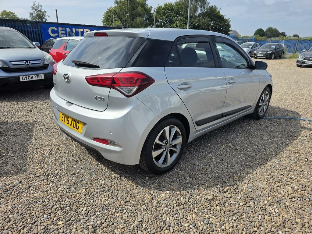 Hyundai I20 1.2 Premium Silver #5