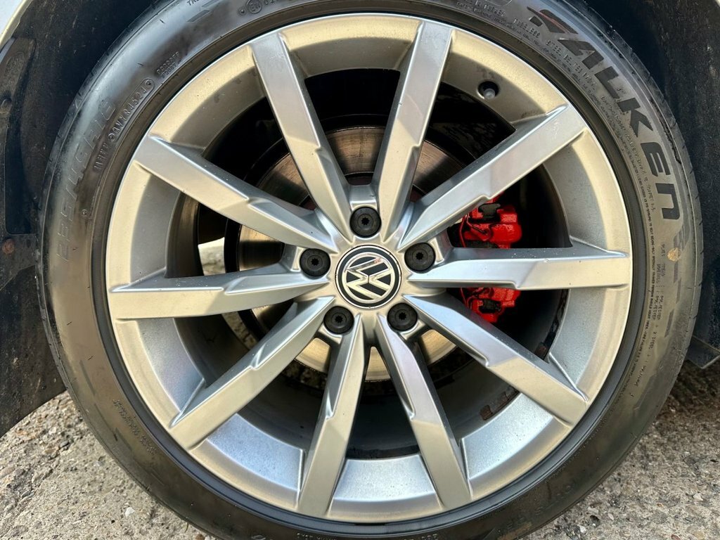 Volkswagen Passat 2.0 Tdi Gt White #37