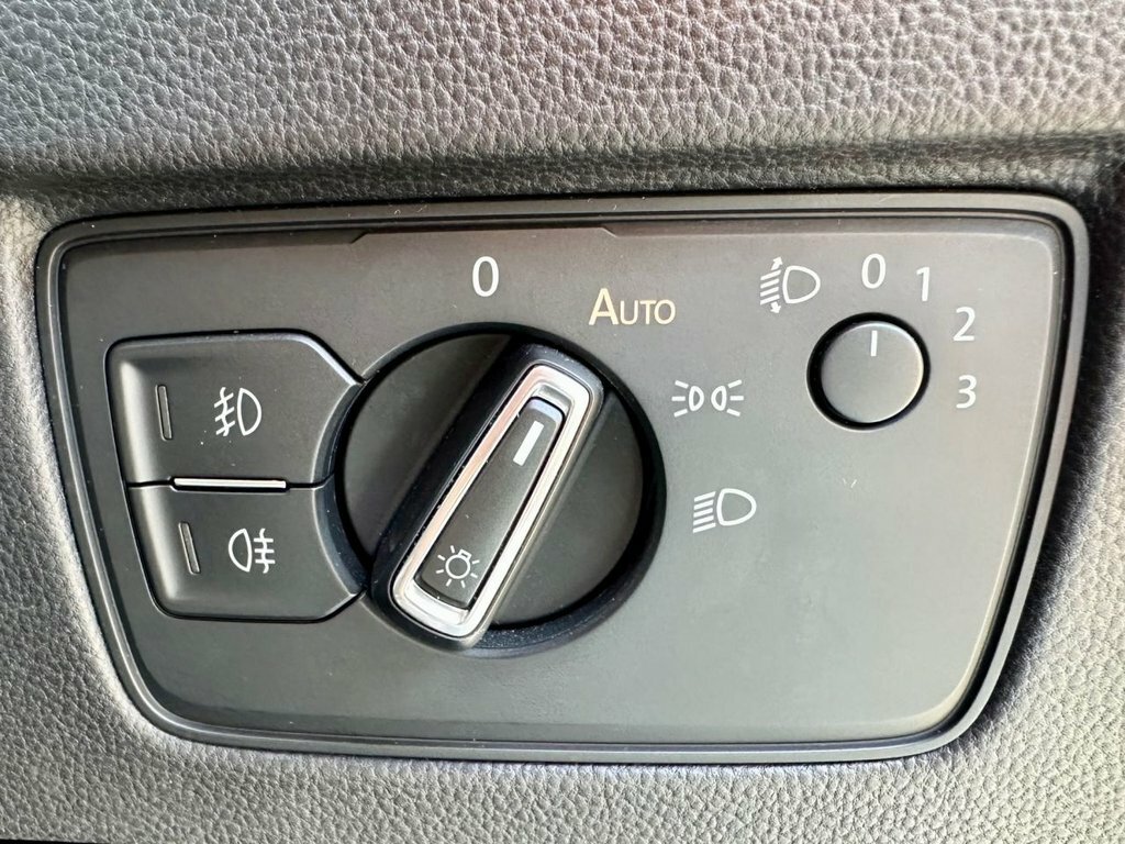 Volkswagen Passat 2.0 Tdi Gt White #31