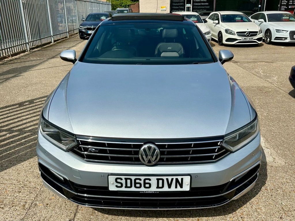 Volkswagen Passat 2.0 Tdi Gt White #10
