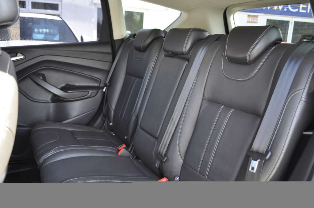 Ford Kuga 1.6 Kuga Titanium X 4X4 T 4Wd PL14NHK Black #4