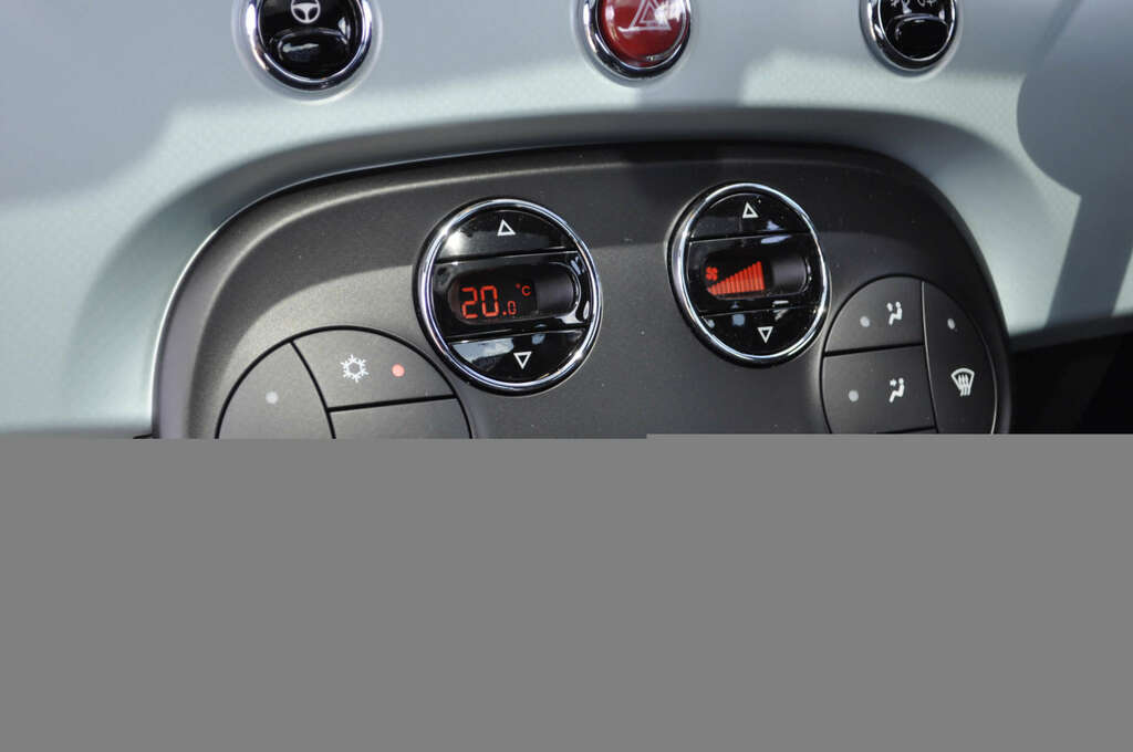 Fiat 500 1.0 500 Mhev EF73NYH Green #3