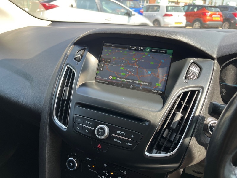 Ford Focus Zetec S Black #4