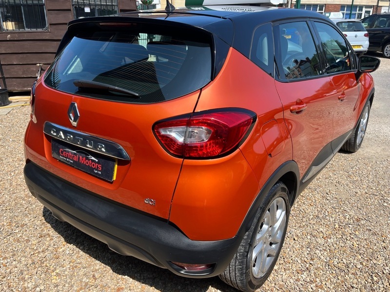 Renault Captur Blue #12