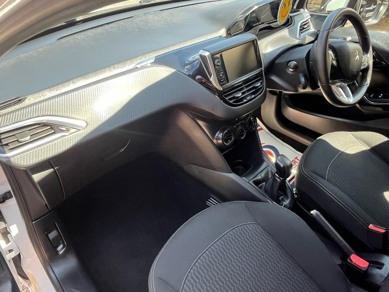 Peugeot 208 Hatchback Blue #9
