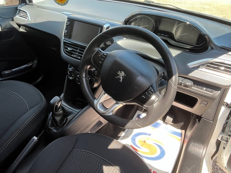 Peugeot 208 Hatchback Blue #4