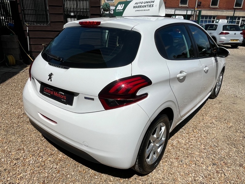 Peugeot 208 Hatchback Blue #13