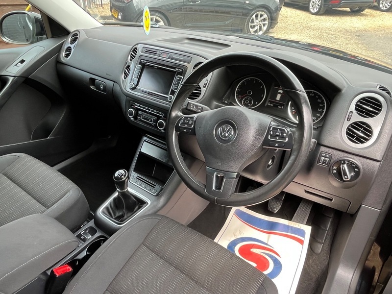 Volkswagen Tiguan Se Tdi Bluemotion Technology Black #4