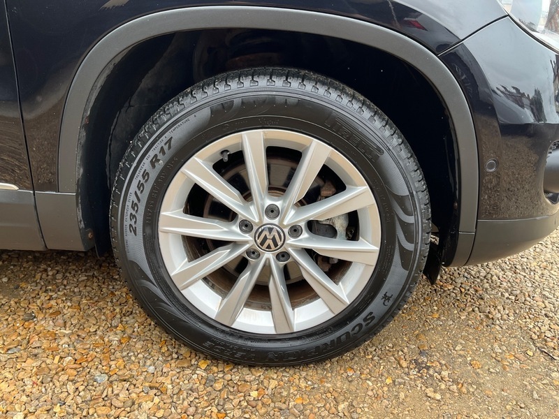 Volkswagen Tiguan Se Tdi Bluemotion Technology Black #3