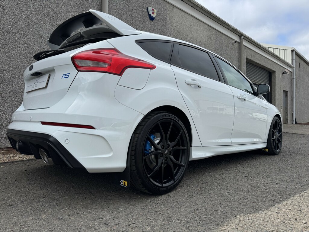 Ford Focus Hatchback 2.3 T Ecoboost Rs 2017 PE17EFO White #5