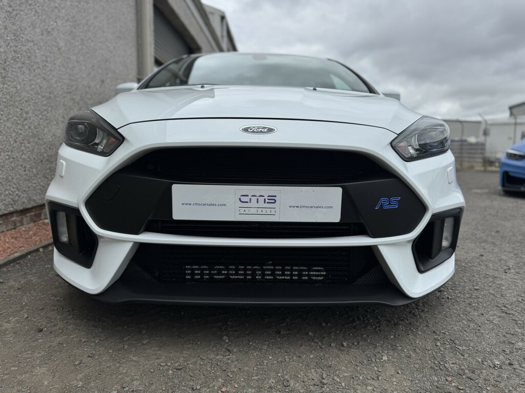 Ford Focus Hatchback 2.3 T Ecoboost Rs 2017 PE17EFO White #2