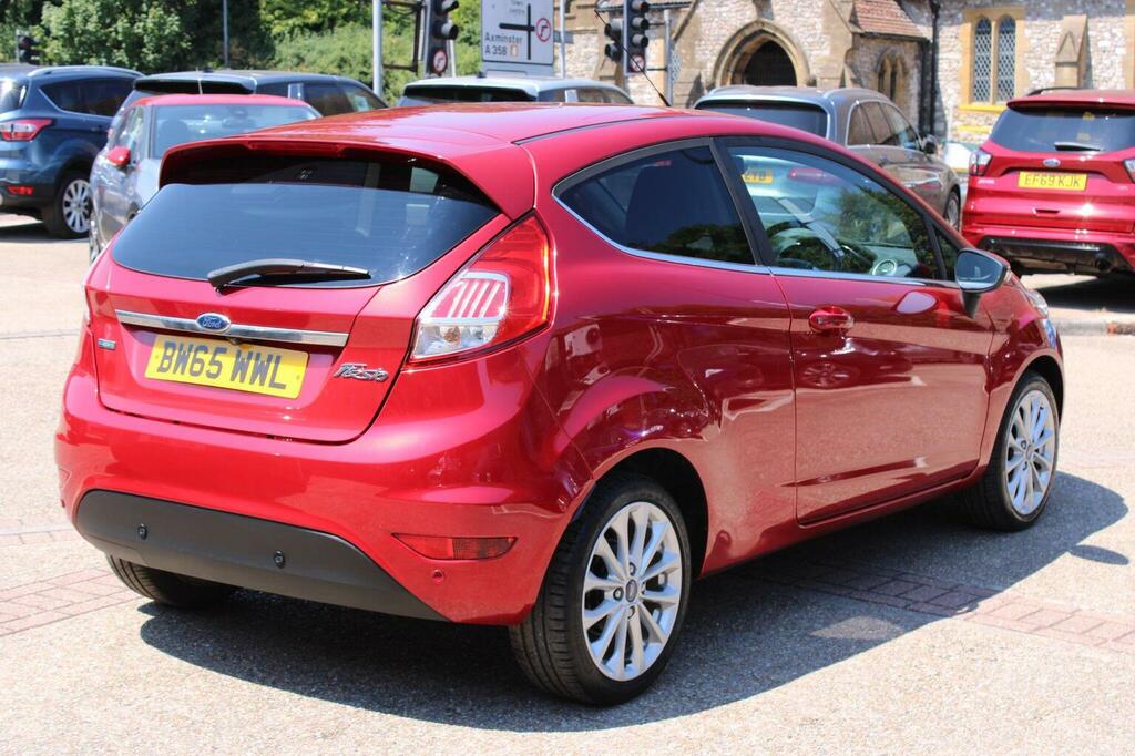 Ford Fiesta 1.0T Ecoboost Titanium X Euro 6 Ss Red #6