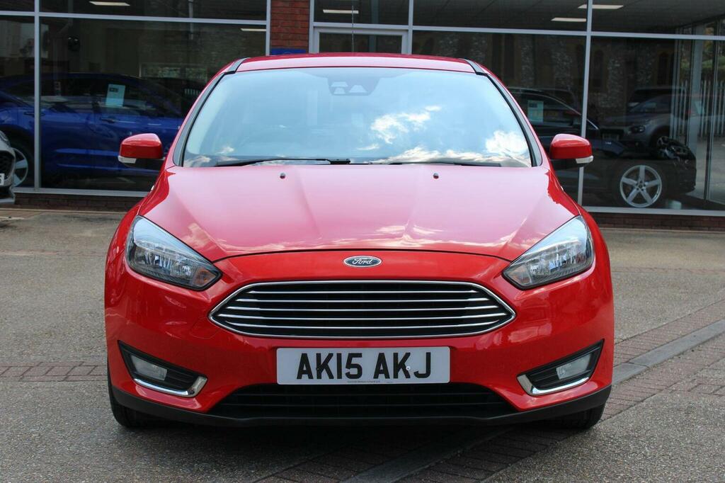 Ford Focus 1.6 Tdci Titanium Euro 5 Ss Red #3