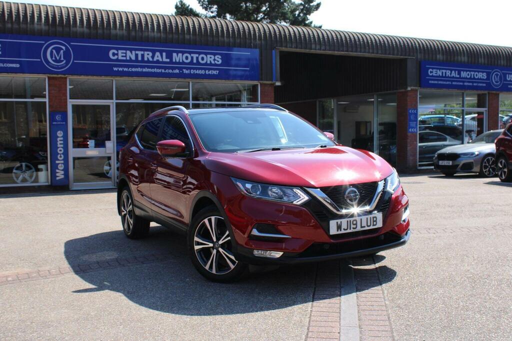 Nissan Qashqai 1.5 Dci N-connecta Euro 6 Ss Red #2