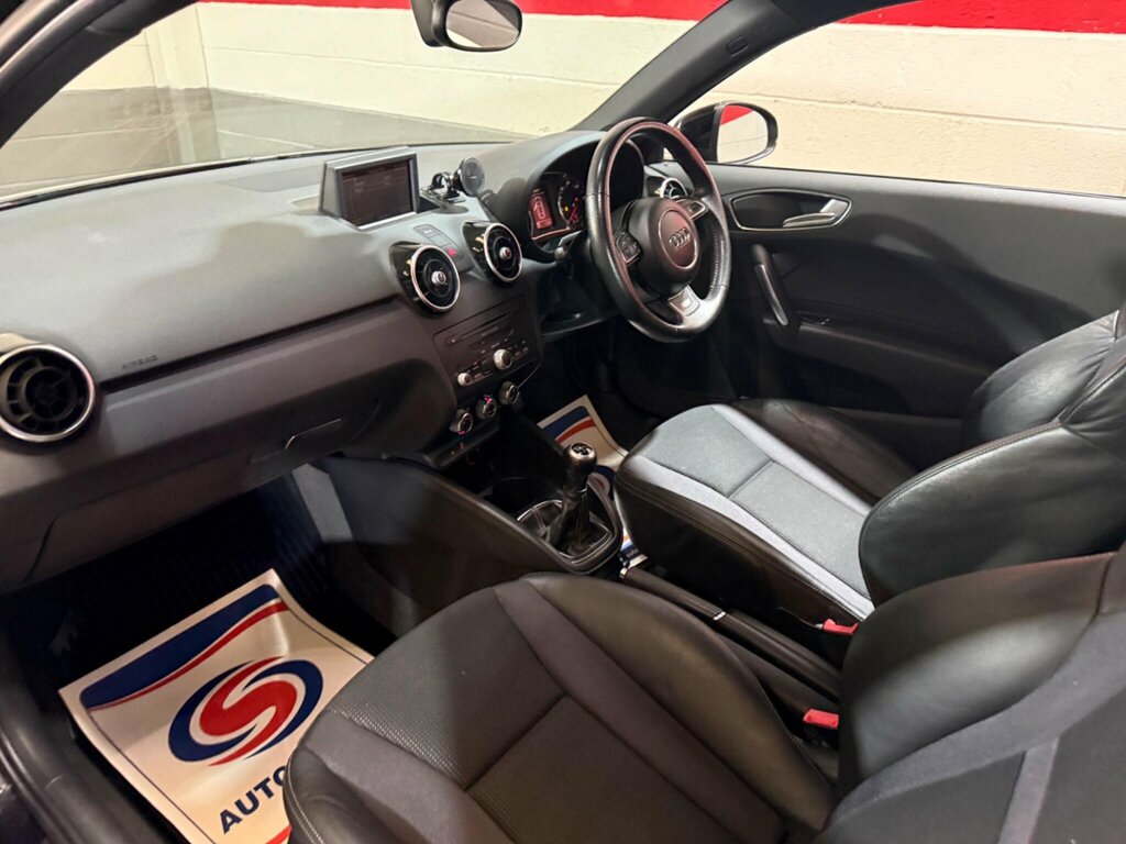 Audi A1 1.4 Tfsi Sport Sportback Euro 5 Black #18
