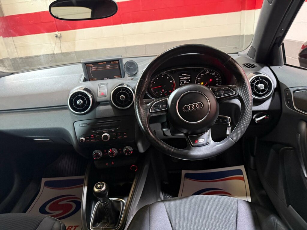 Audi A1 1.4 Tfsi Sport Sportback Euro 5 Black #20