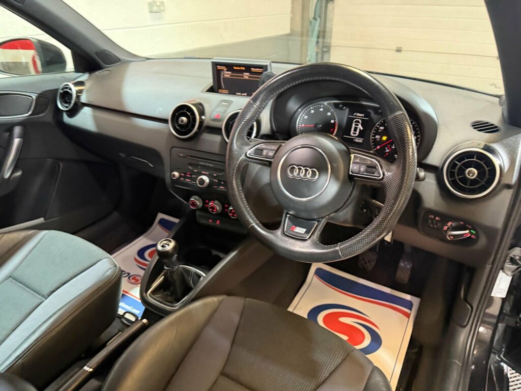 Audi A1 1.4 Tfsi Sport Sportback Euro 5 Black #17