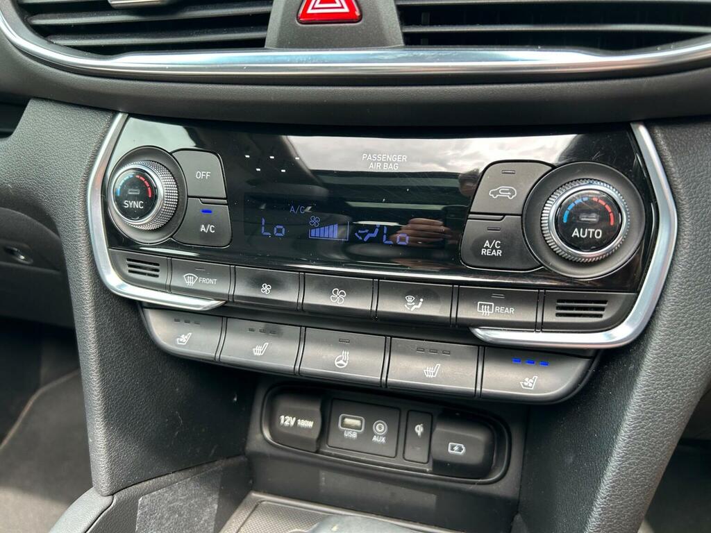 Hyundai Santa Fe 2.2L Crdi Premium Se 197 Bhp Black #16