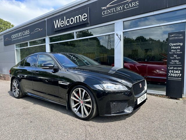 Jaguar XF Saloon Black #3