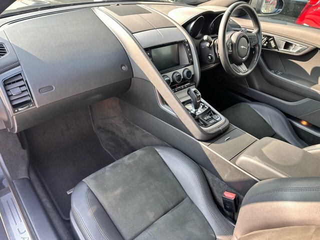 Jaguar F-Type 3.0 Supercharged V6 R-dynamic Grey #12
