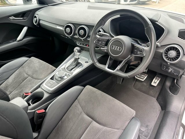 Audi TT 40 Tfsi Black Edition S Tronic Grey #12
