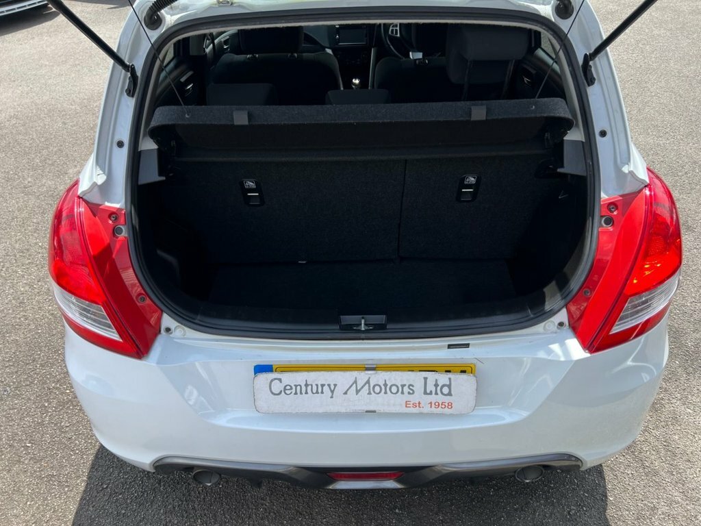 Suzuki Swift 1.6L Sport White #4