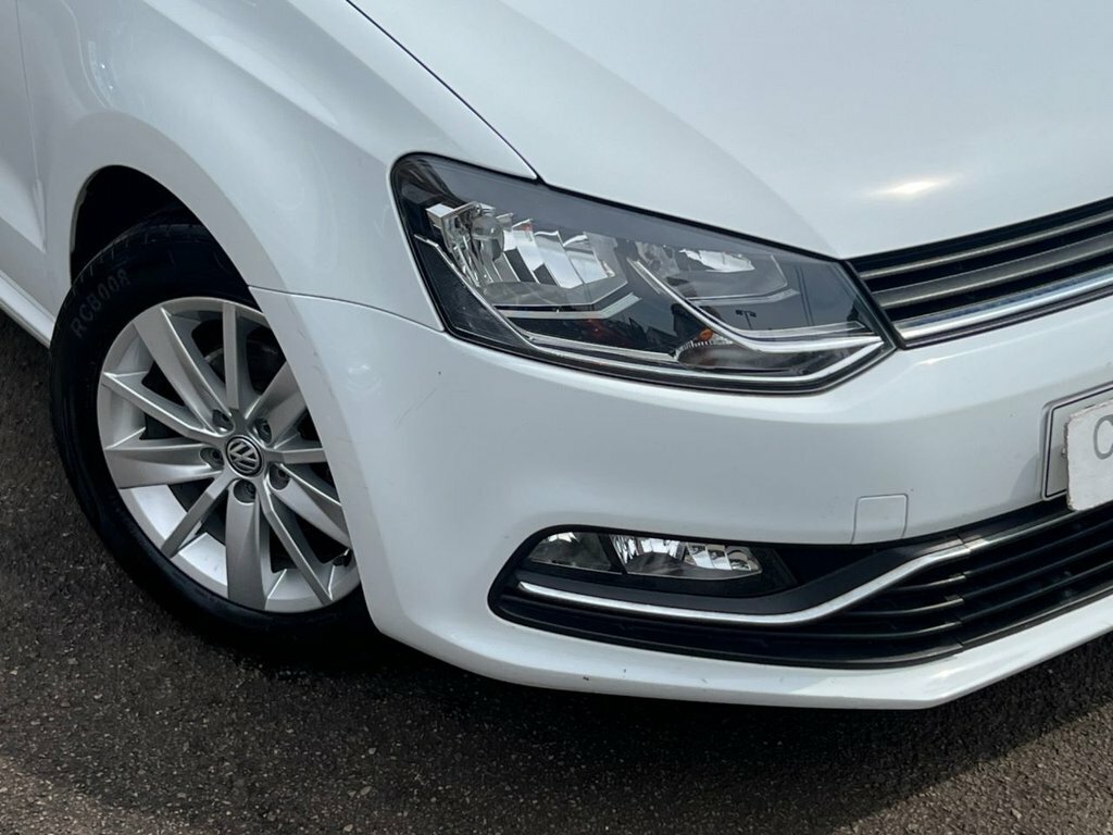 Volkswagen Polo 1L Se White #6