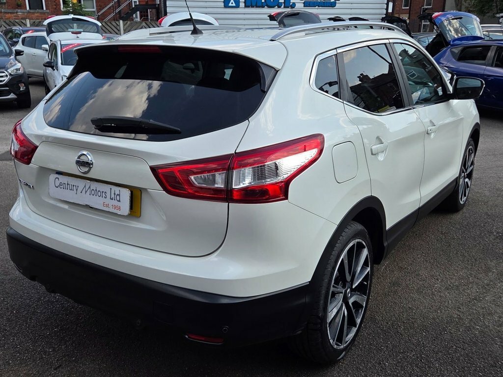 Nissan Qashqai 1.5L Tekna White #4