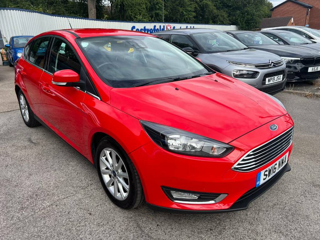 Ford Focus 1.5 Tdci 120 Titanium Red
