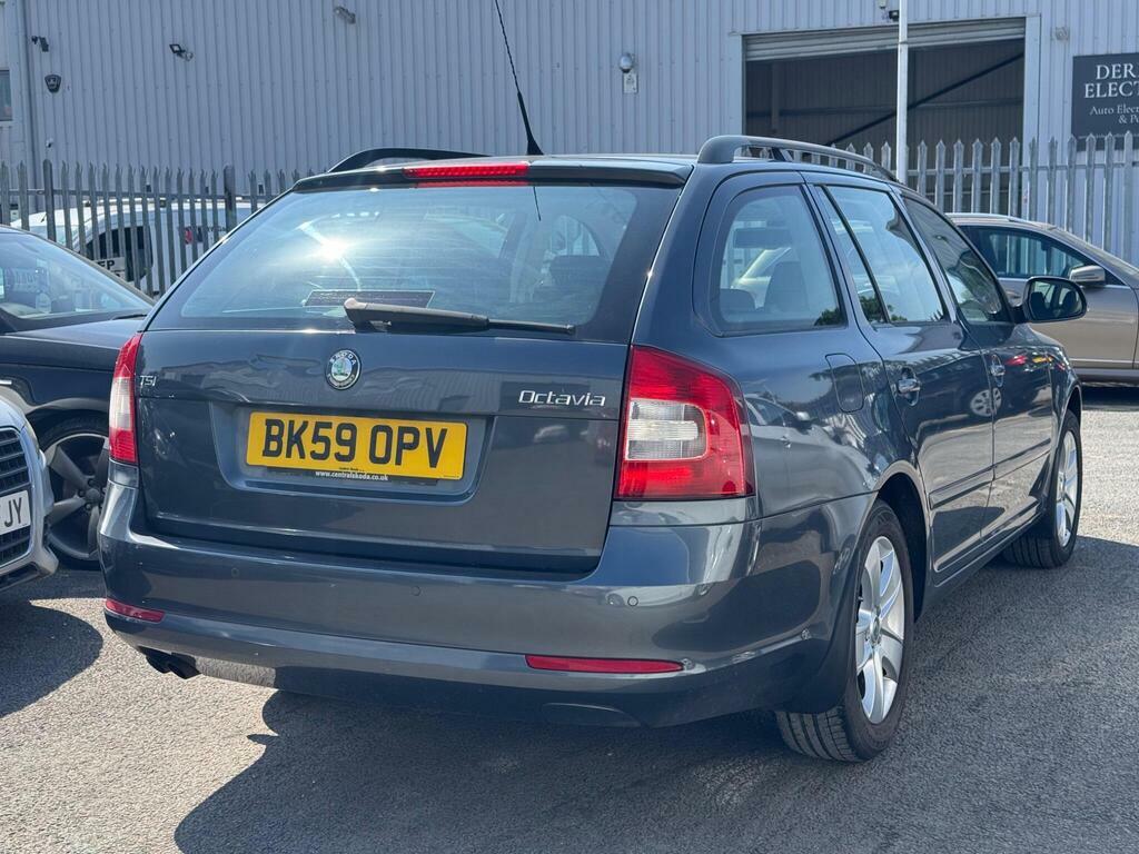 Skoda Octavia Red #4