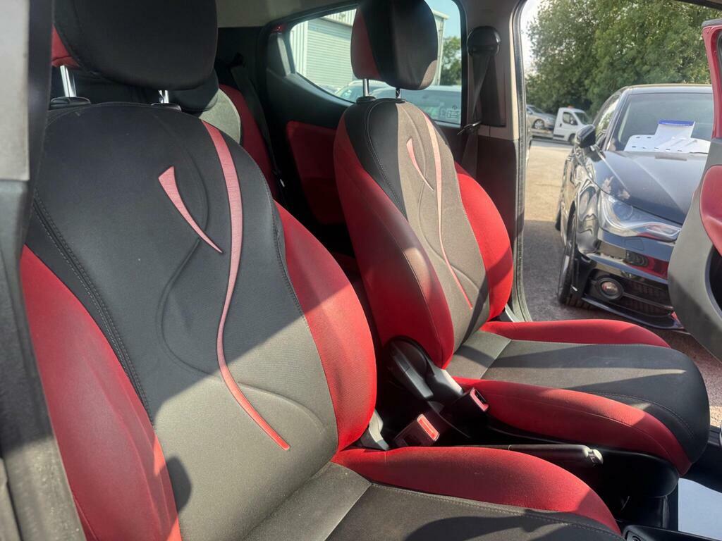 Chrysler Ypsilon 0.9 Twinair Blackred Euro 5 S S Black #5
